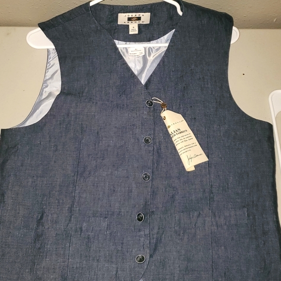 Men's Vest - Picture 3 of 3